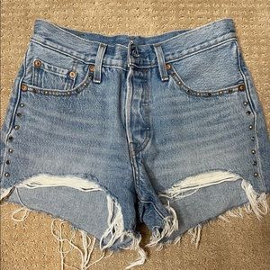 High Rise Studded Levi’s